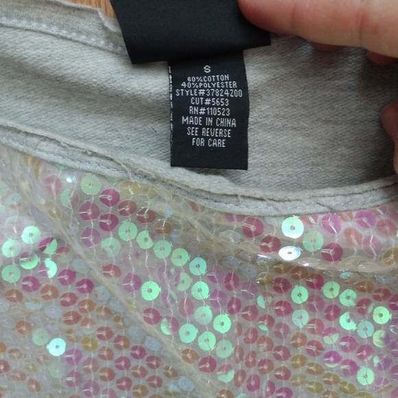 Sequin off the shoulder long sleeve shirt - Picture 2 of 2